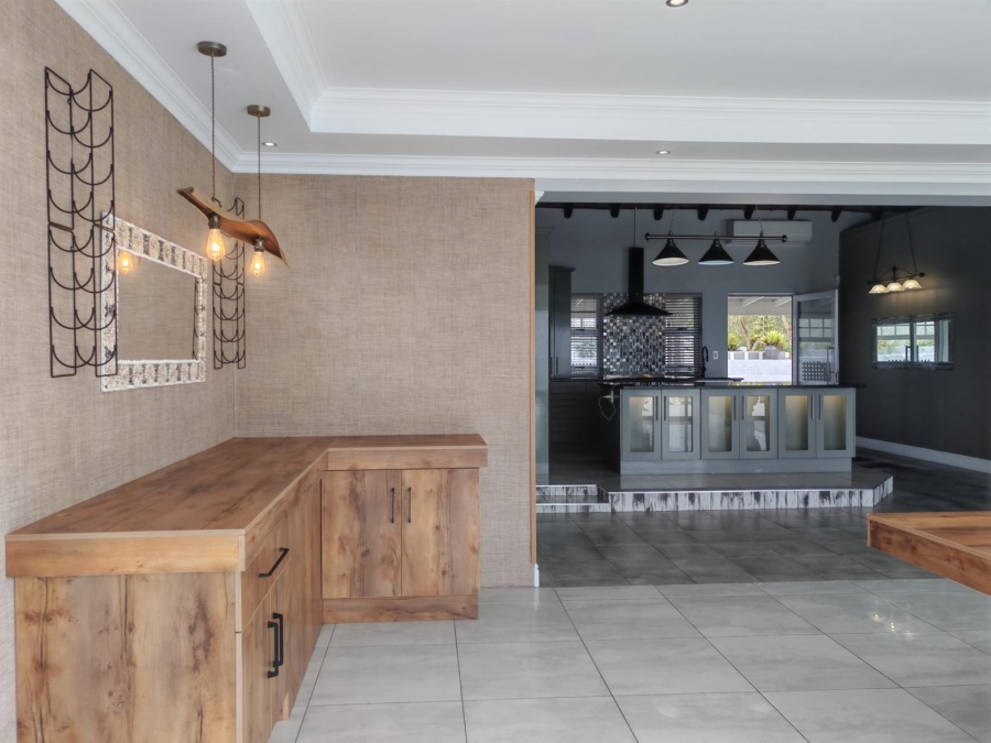 3 Bedroom Property for Sale in Cannon Rocks Eastern Cape